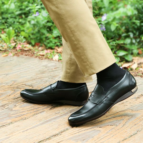 大塚製靴(OTSUKA/オーツカ) 新しい一日に出会えるカフェ・ローファー